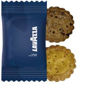 Embalagem de 400 bolachas Lavazza de chocolate e caramelo, azuis com logótipo branco e detalhes dourados visíveis