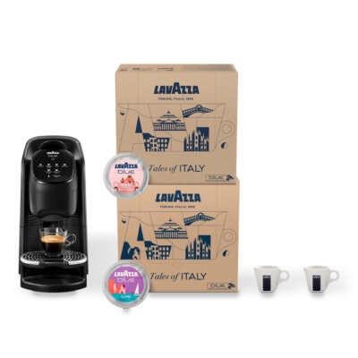 Contenu du coffret Lavazza Blue Classy Soul : la machine Lavazza Blue LB 1300C Classy Soul, deux boîtes de 100 capsules Tales of Italy et des tasses espresso Lavazza