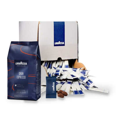 Coffret Pause café du bureau Lavazza : un paquet de café en grains Lavazza Gran Espresso de 1 kg, un carton d’amandes cacaotées et une boîte de bûchettes de sucre Lavazza
